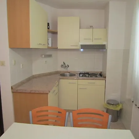 Apartment Attractive House Apartment In Pag Dalmatia, Croatia